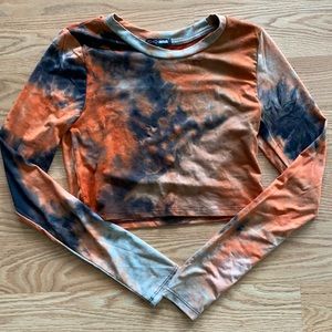 Long sleeve Tie Dye cropped top.